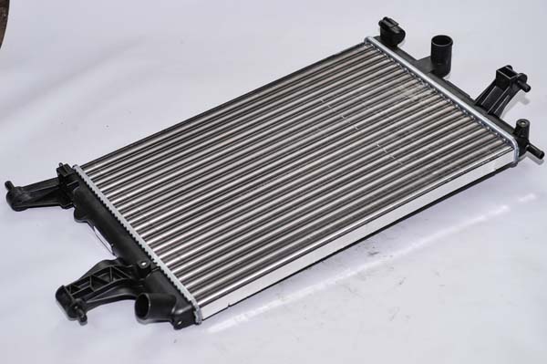 CORSA C SU RADYATÖRÜ